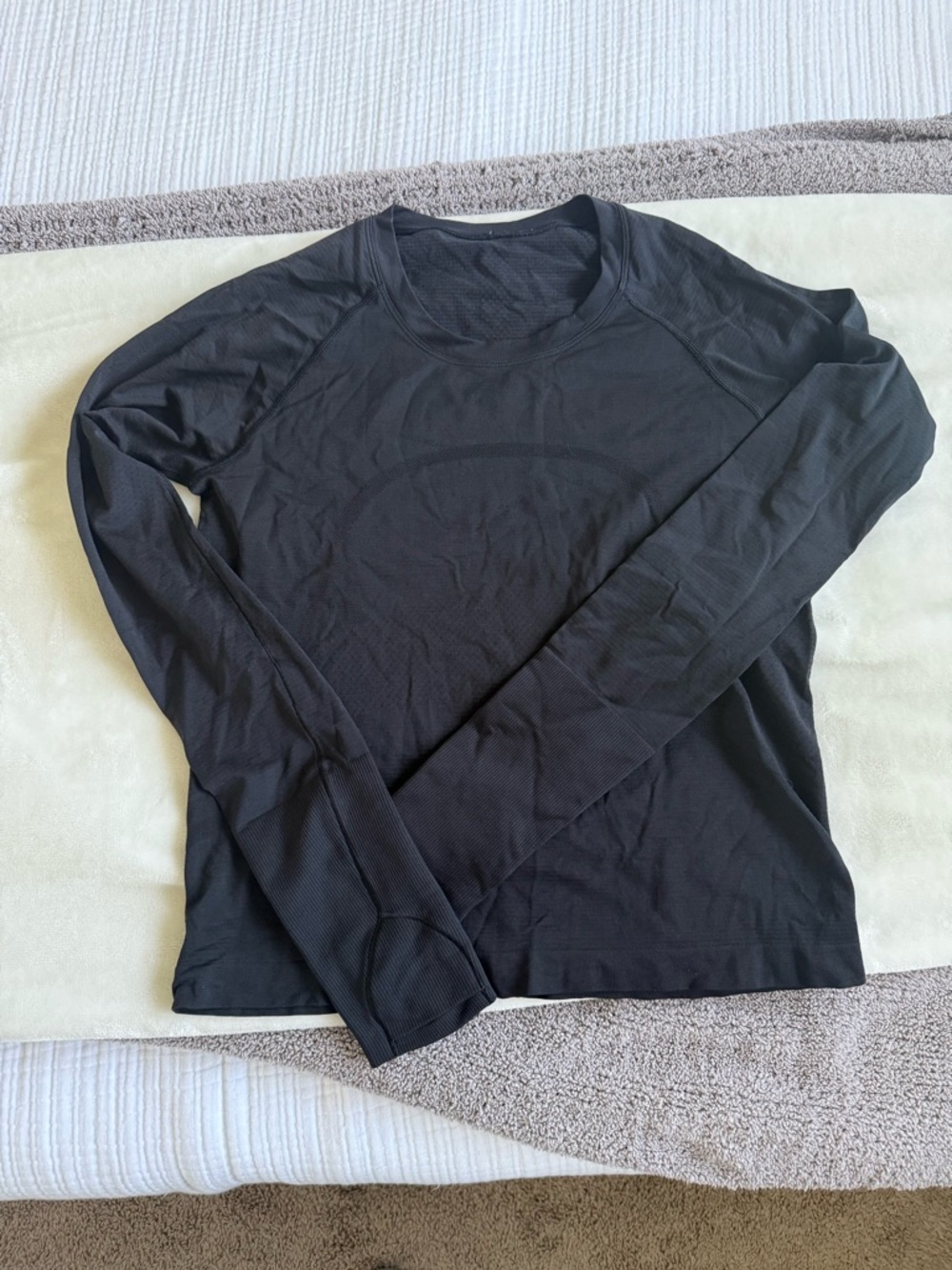 lululemon athletica Black Long-Sleeve Performance Top